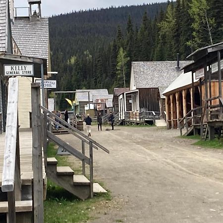 St. George Hotel Barkerville Экстерьер фото